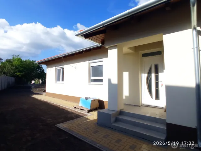 Eladó ház Mikepércs 122 nm