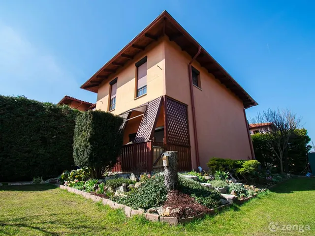 Eladó ház Százhalombatta, Urbárium 90 nm