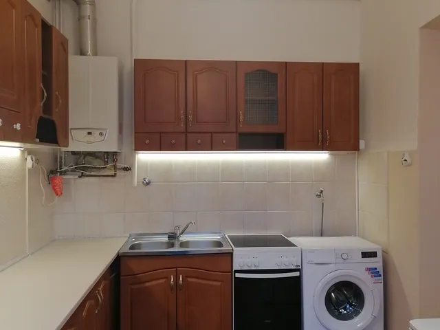 Eladó lakás Budapest VII. kerület, Dózsa György út 67 nm