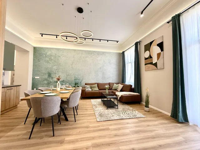 Eladó lakás Budapest VII. kerület, Rákóczi út 122 nm