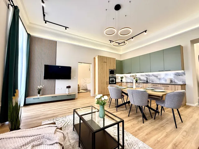 Eladó lakás Budapest VII. kerület, Rákóczi út 122 nm