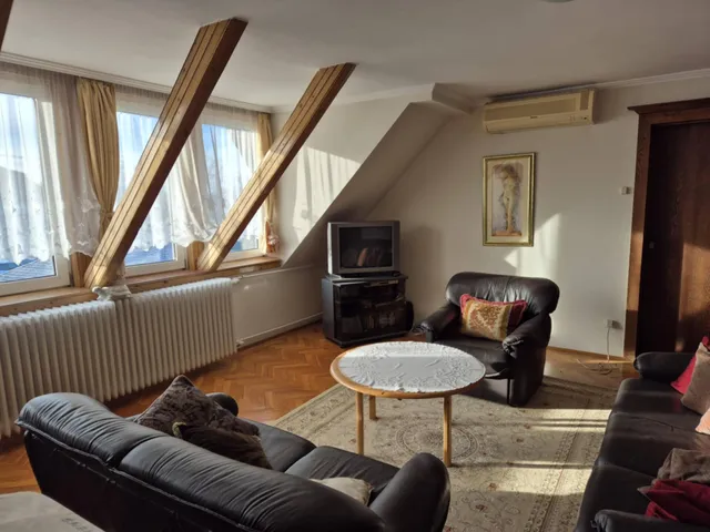 Eladó ház Kiskunlacháza 360 nm