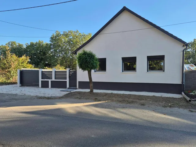 Eladó ház Kiskunlacháza 38 nm
