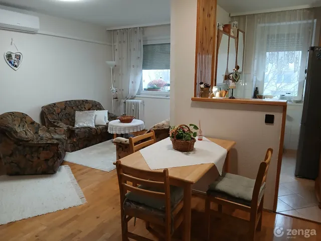 Eladó lakás Veszprém, Keleti városrész 69 nm