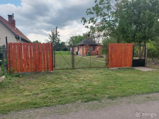 Eladó ház Abony 45 nm