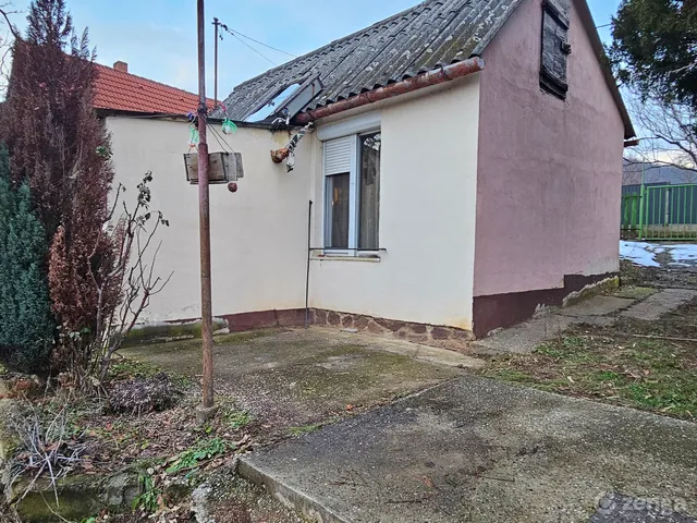 Eladó ház Pécs, Zsebedomb 36 nm