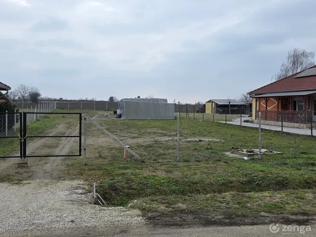 Eladó telek Lengyeltóti, Virág utca 1000 nm