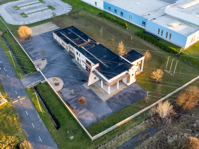 Eladó kereskedelmi és ipari ingatlan Nagykanizsa 745 nm