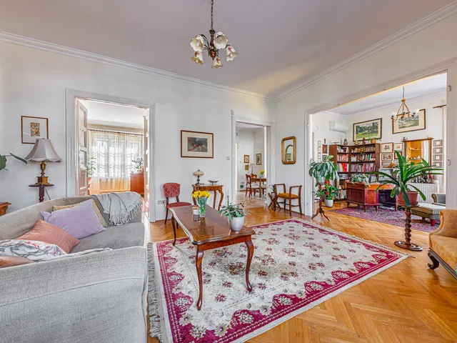 Eladó ház Budapest II. kerület, Kurucles 380 nm