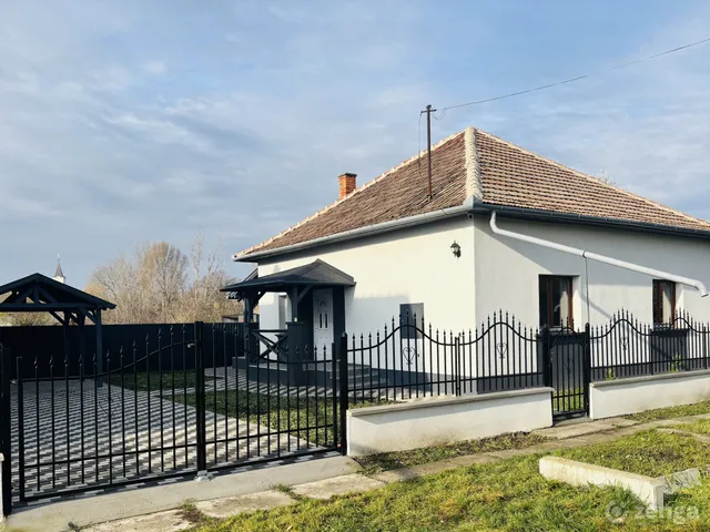 Eladó ház Kenderes 91 nm