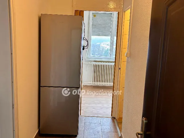 Eladó lakás Dunaújváros 35 nm