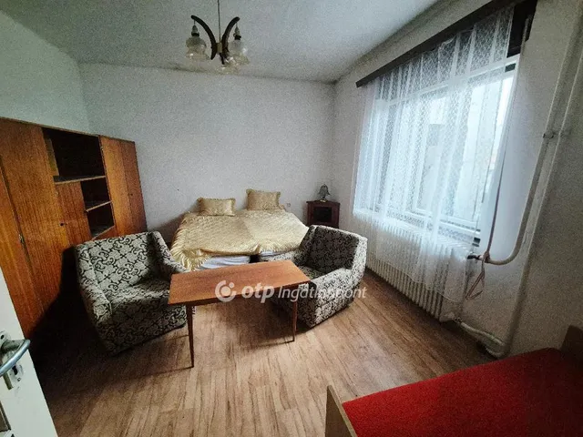 Eladó ház Cece 79 nm