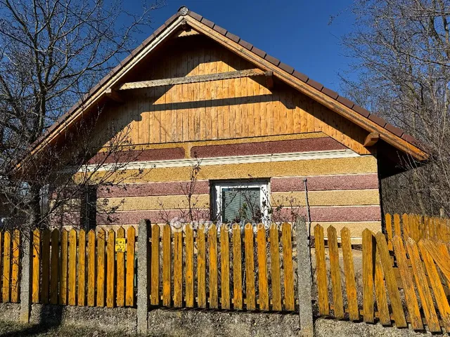 Eladó ház Előszállás 75 nm