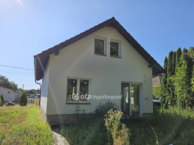 Eladó nyaraló Dunapataj 94 nm