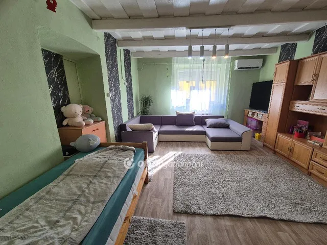 Eladó ház Dunaföldvár 61 nm