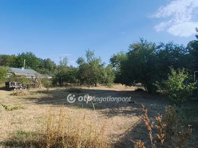 Eladó telek Dunaújváros 912 nm