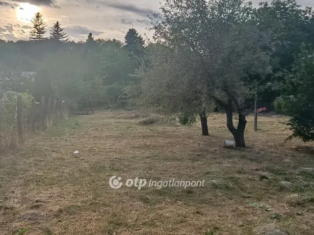 Eladó telek Rácalmás 659 nm