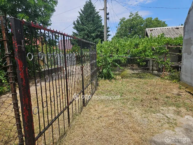 Eladó telek Kulcs 765 nm
