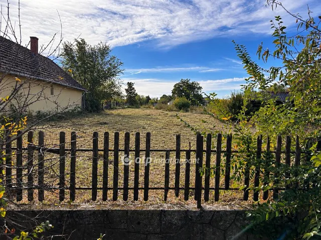 Eladó telek Solt 865 nm
