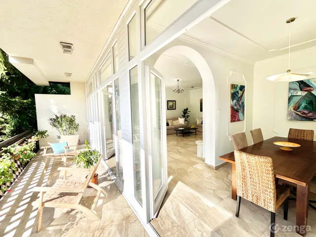 Eladó ház Budapest II. kerület, Törökvész 243 nm