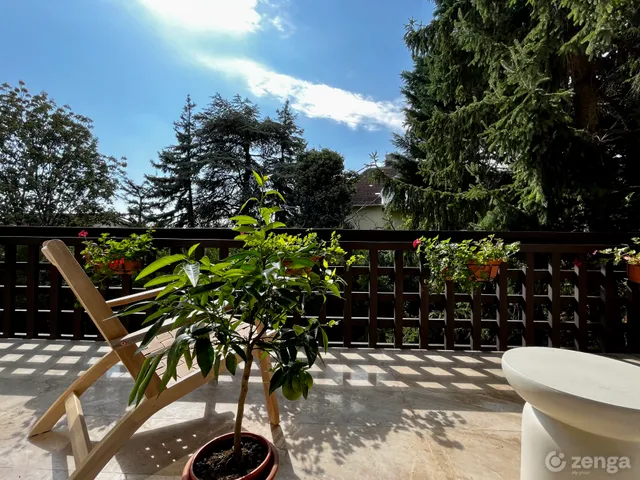 Eladó ház Budapest II. kerület, Törökvész 243 nm