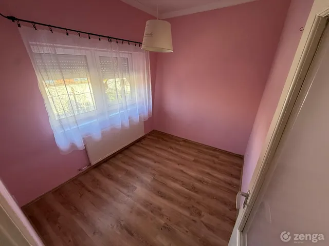 Eladó lakás Debrecen, Zöldfa utca  40 nm