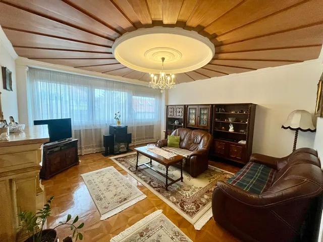 Eladó ház Budapest XV. kerület, Rákospalota 146 nm