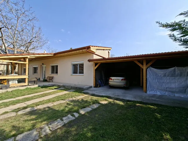 Eladó ház Budapest XV. kerület, Pestújhely 204 nm