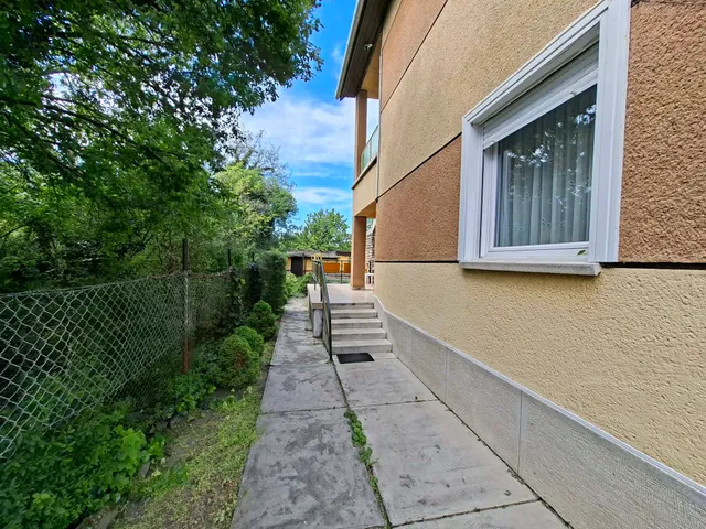 Eladó ház Budapest XV. kerület, Pestújhely 143 nm