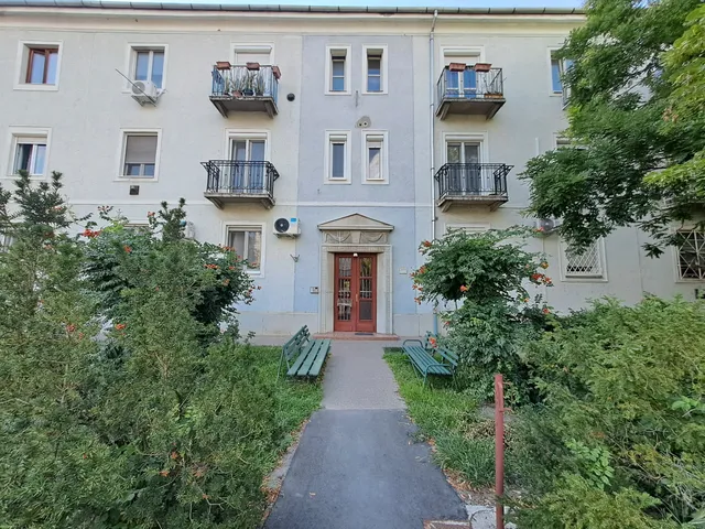 Eladó lakás Budapest XV. kerület, Rákospalota 35 nm