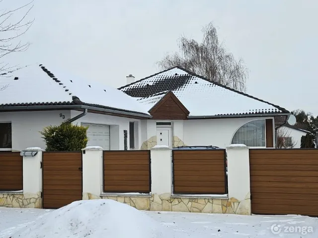 Eladó ház Győr, Győrszentiván 180 nm