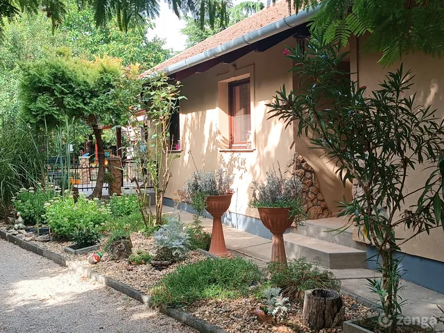 Eladó ház Velence 120 nm