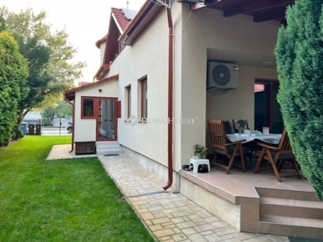 Eladó ház Nyíregyháza, Sóstóhegy 300 nm