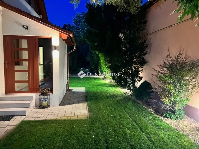 Eladó ház Nyíregyháza, Sóstóhegy 300 nm