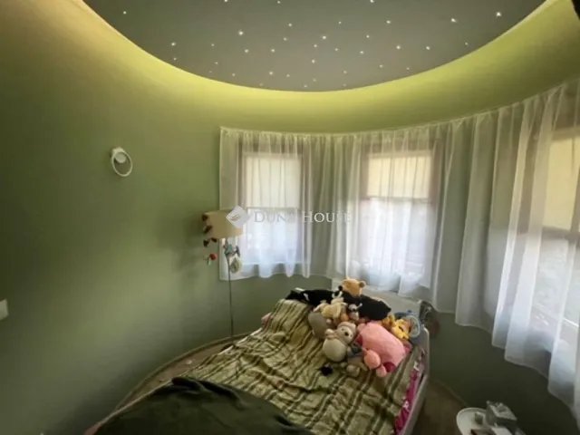 Eladó ház Nyíregyháza, Sóstóhegy 300 nm