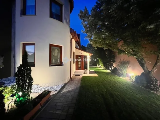 Eladó ház Nyíregyháza, Sóstóhegy 300 nm