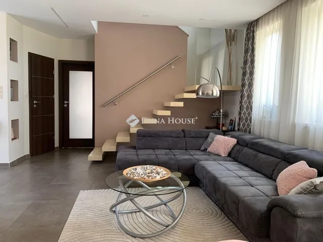 Eladó ház Nyíregyháza, Hímes 200 nm