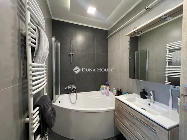 Eladó lakás Nyíregyháza, Bujtos 61 nm