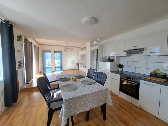 Eladó ház Biri 74 nm