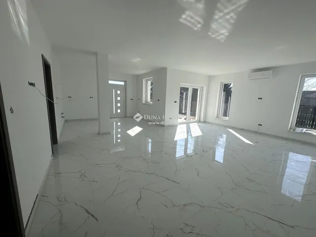 Eladó ház Kótaj 144 nm