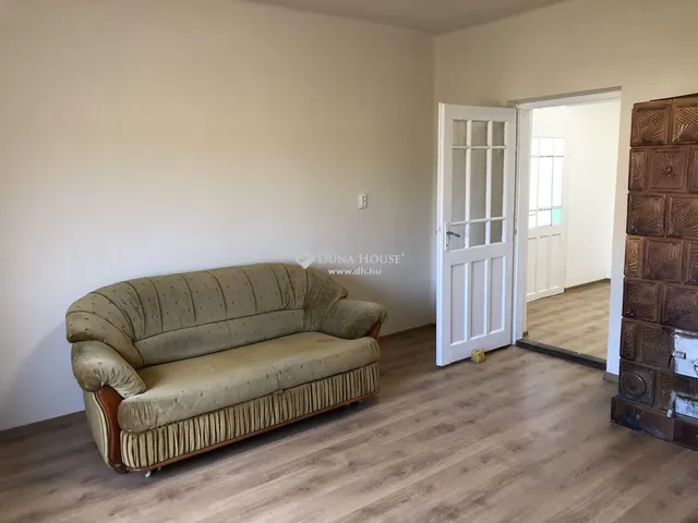 Eladó ház Magy 70 nm