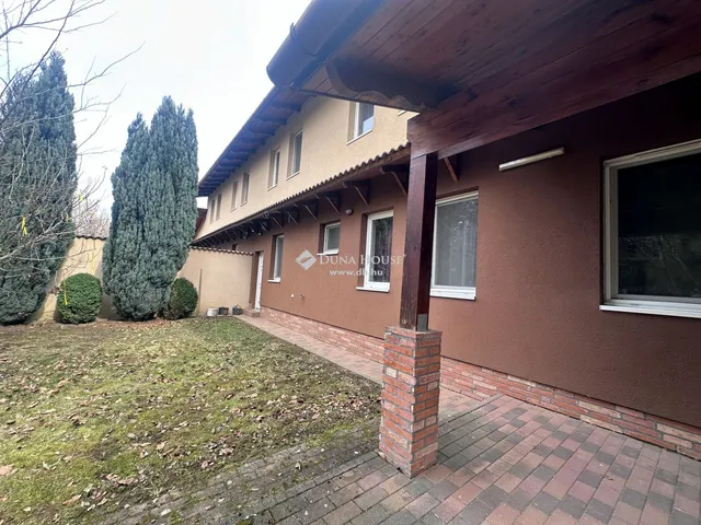 Eladó ház Nyíregyháza, Oros 153 nm