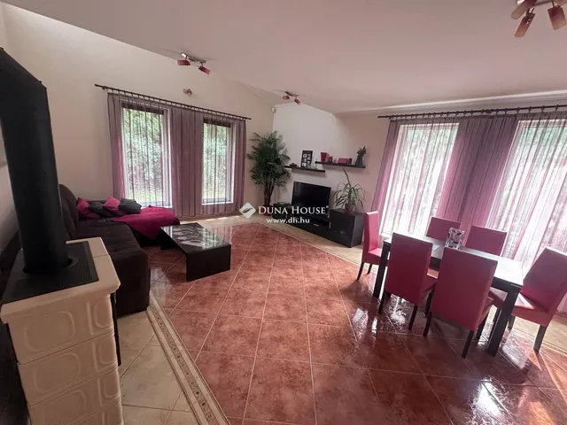 Eladó ház Nyíregyháza, Oros 153 nm