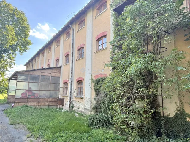 Eladó kereskedelmi és ipari ingatlan Rakamaz 3970 nm