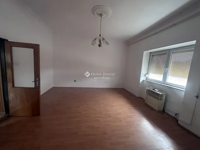 Eladó ház Nagykálló, Debreceni 111 nm