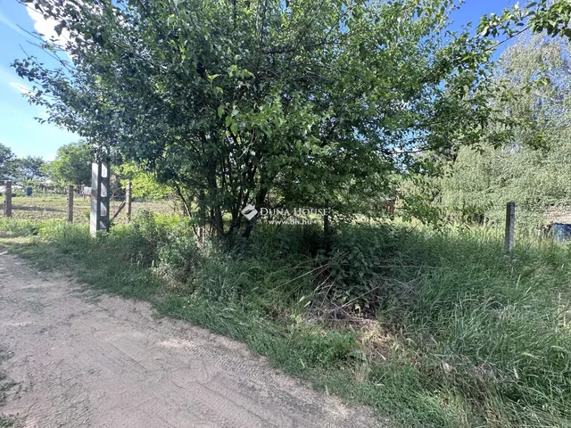 Eladó telek Nyíregyháza, Nyírszőlős 946 nm