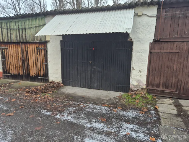 Eladó garázs Békéscsaba, Kazinczy-lakótelep 21 nm