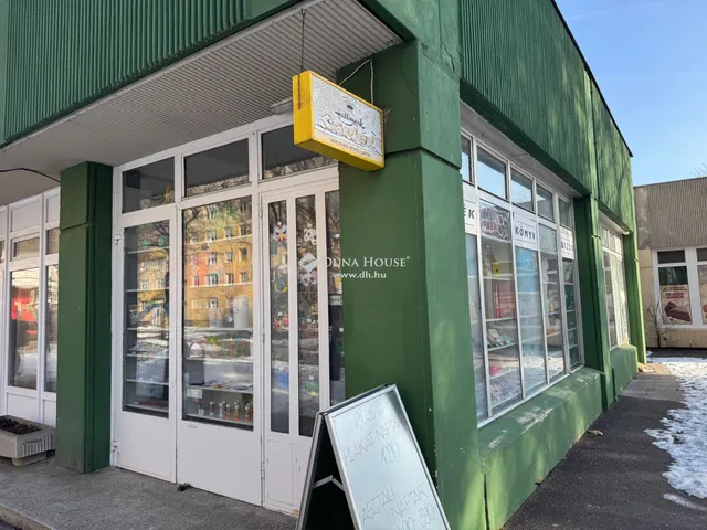 Eladó kereskedelmi és ipari ingatlan Nyíregyháza, Jósaváros 43 nm