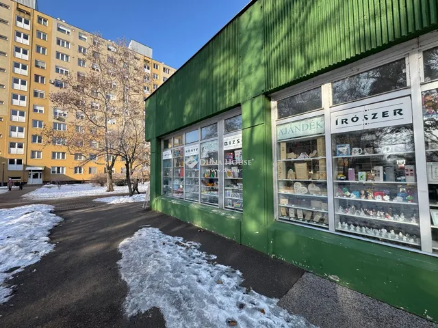 Eladó kereskedelmi és ipari ingatlan Nyíregyháza, Jósaváros 43 nm