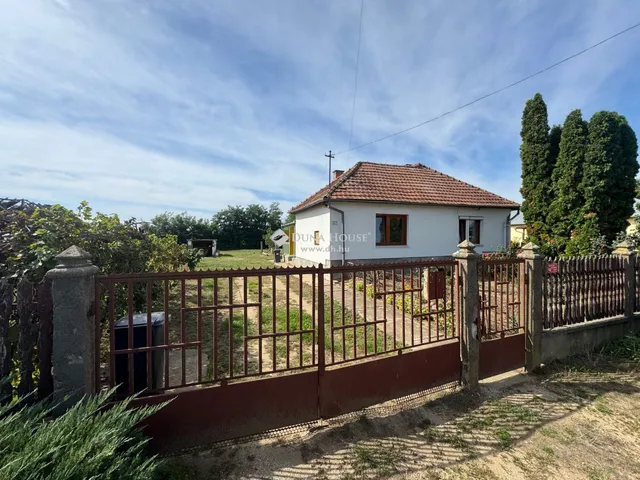 Eladó ház Kállósemjén 67 nm